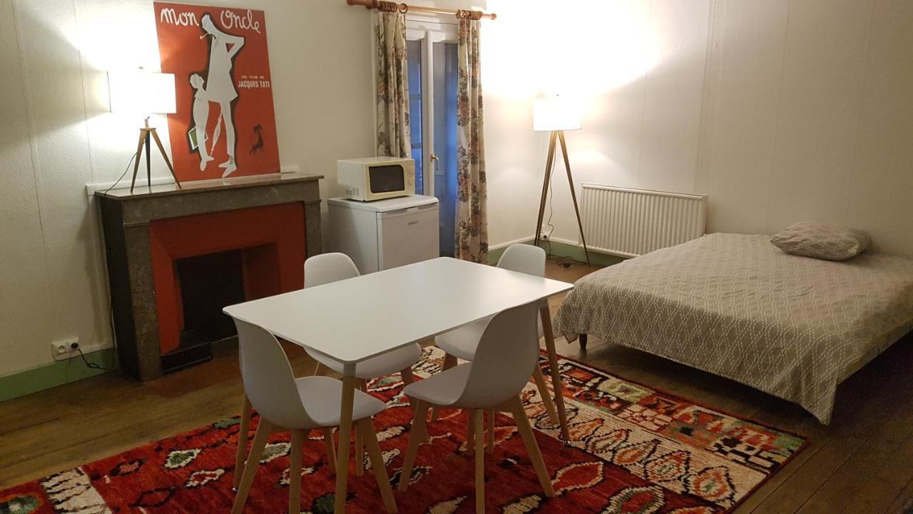 Grand Studio Et Jolies Chambres A Louer Passins Exterior photo